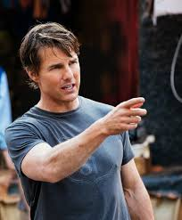 how old is tom cruise