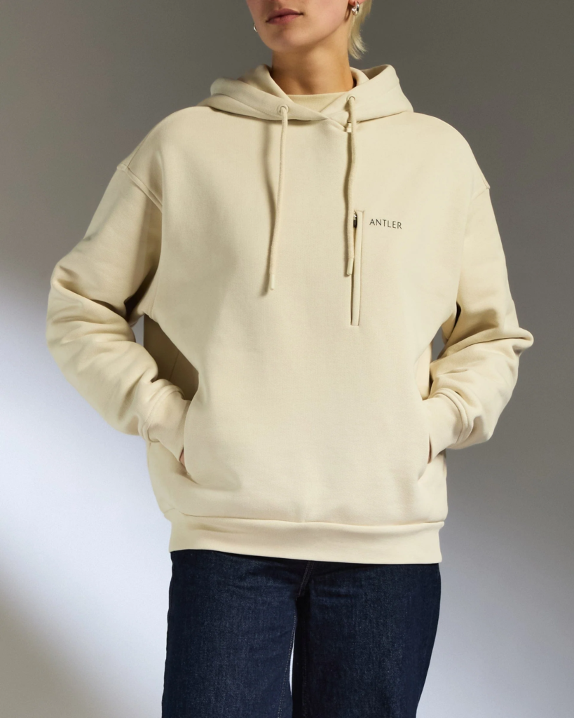 Women’s Essentials Hoodie: The Ultimate Guide to Comfort, Style, and Everyday Fashion
