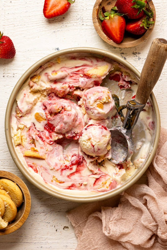 strawberry shortcake ice cream